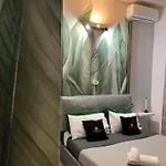 Le Temple Du Luxe Nocleg ze śniadaniem 3*