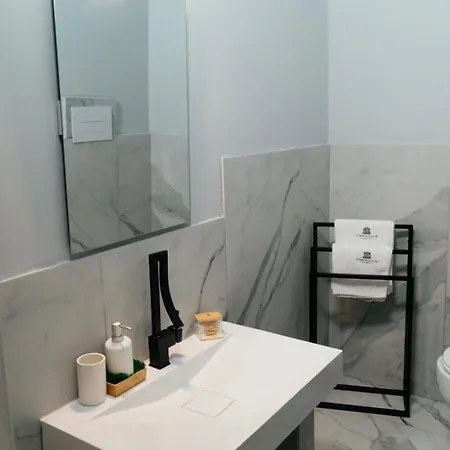 Le Temple Du Luxe Bed & Breakfast *
